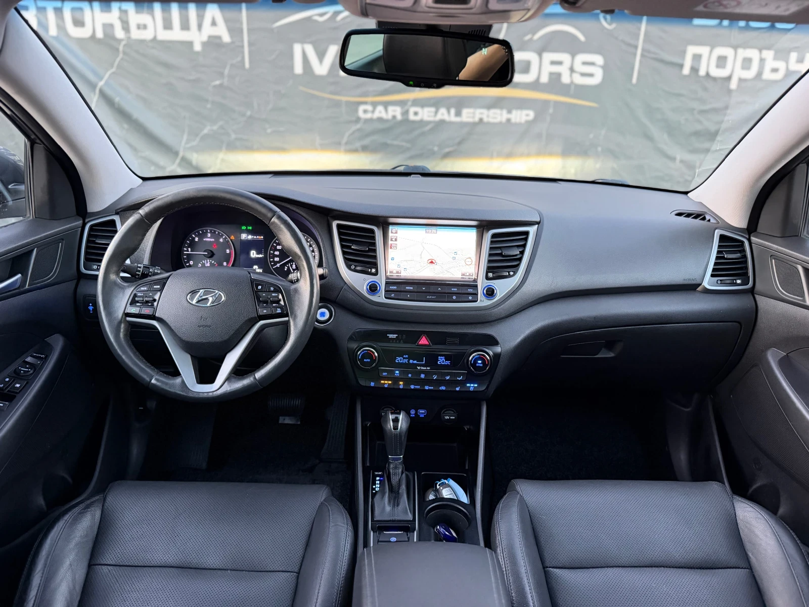 Hyundai Tucson 2.0CRDI* PREMUIM* 4X4* АВТОМАТИК, снимка 10 - Автомобили и джипове - 56293769