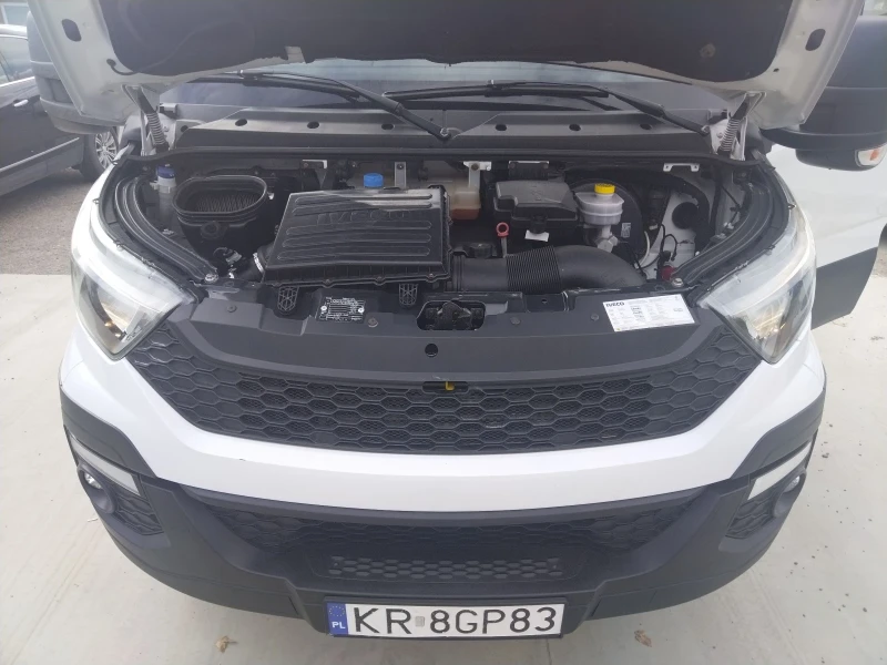 Iveco Daily 35-150 3000 куб.см, хладилен, 6скорости, темпомат,, снимка 10 - Бусове и автобуси - 51876351