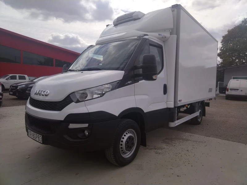 Iveco Daily 35-150 3000 куб.см, хладилен, 6скорости, темпомат,, снимка 3 - Бусове и автобуси - 51876351