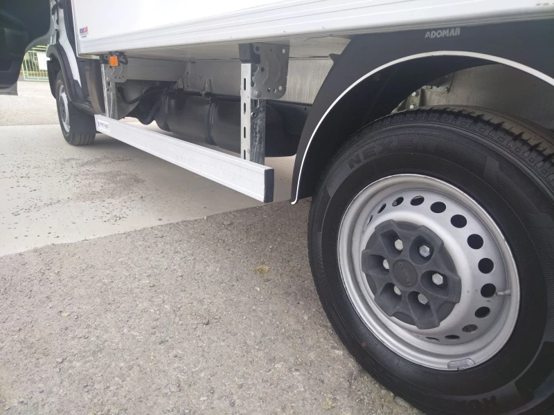 Iveco Daily 35-150 3000 куб.см, хладилен, 6скорости, темпомат,, снимка 11 - Бусове и автобуси - 51876351