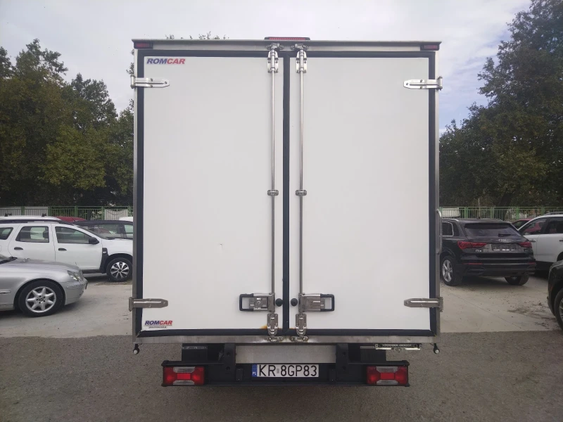 Iveco Daily 35-150 3000 куб.см, хладилен, 6скорости, темпомат,, снимка 6 - Бусове и автобуси - 51876351