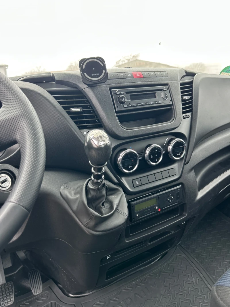 Iveco 35c18 3.0d 180к.с СПЕЦИАЛЕН Б-категория , снимка 12 - Бусове и автобуси - 53396077