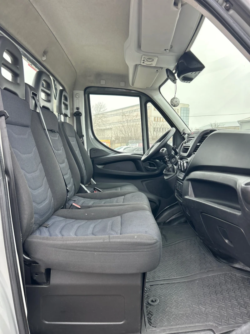 Iveco 35c18 3.0d 180к.с СПЕЦИАЛЕН Б-категория , снимка 15 - Бусове и автобуси - 53396077