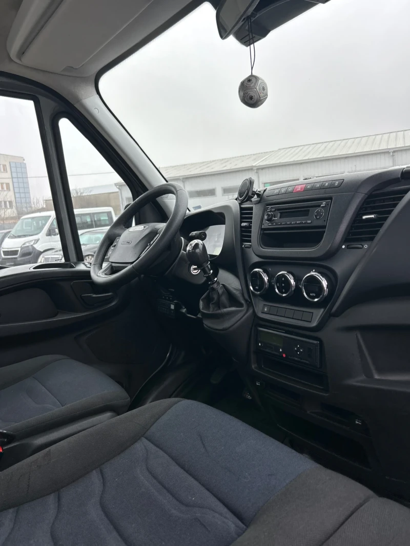 Iveco 35c18 3.0d 180к.с СПЕЦИАЛЕН Б-категория , снимка 14 - Бусове и автобуси - 53396077