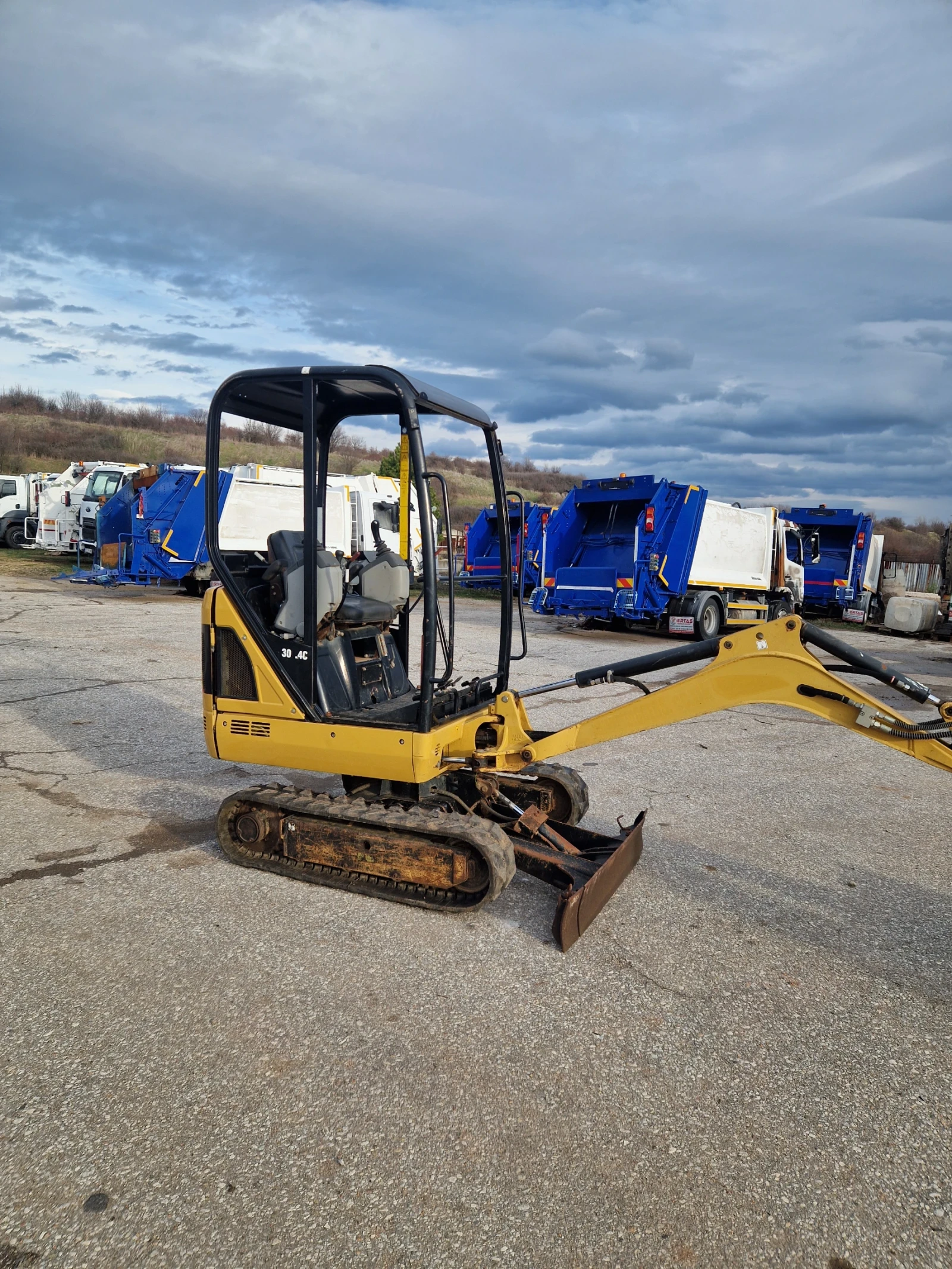 Багер Cat 301.4 C  - изображение 4