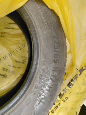 Гуми Зимни 225/65R17, снимка 3 - Гуми и джанти - 52481427