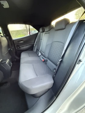 Toyota Corolla HYBRID 2.0 184 к.с 35000км НОВА, снимка 11