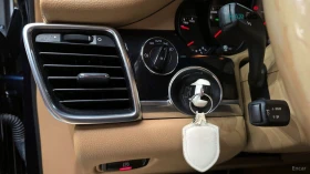Porsche Panamera 3.0 DIESEL* PANO* ОБДУХВ* ПОДГРЕВ* НАВИ* КАМЕРА, снимка 16