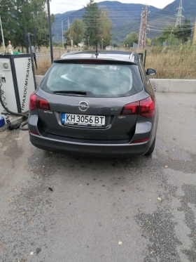 Обява за продажба на Opel Astra Спорт тоурер ~8 200 лв. - изображение 2