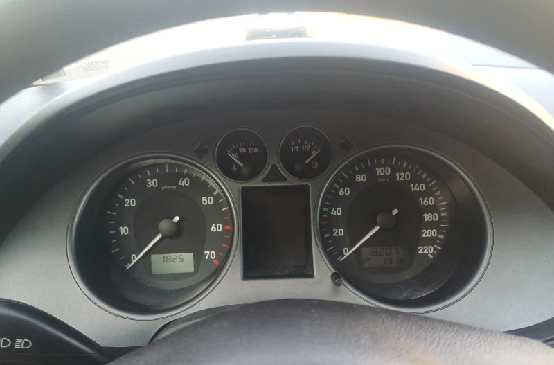 Seat Ibiza, снимка 5 - Автомобили и джипове - 52437579