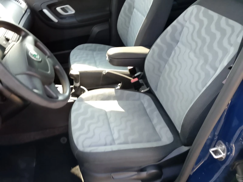Skoda Roomster 1.2i LPG, снимка 10 - Автомобили и джипове - 51301848