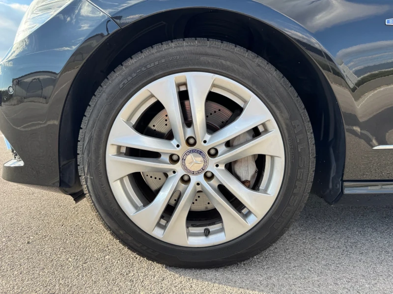 Mercedes-Benz E 500 AVANTGARDE - AIRMATIC - ITALIA, снимка 17 - Автомобили и джипове - 51903022