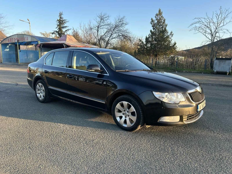 Skoda Superb, снимка 4 - Автомобили и джипове - 53072772