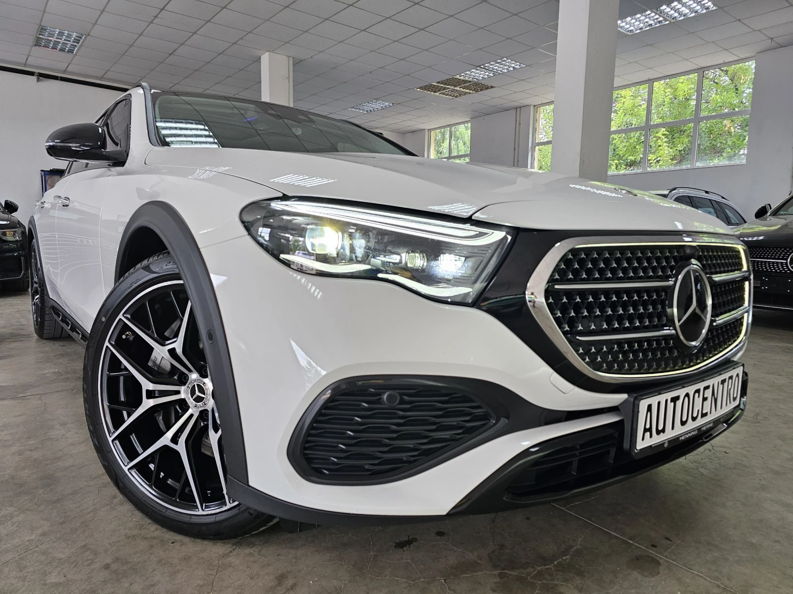 Mercedes-Benz E 300 de All Terrain Панорама , снимка 1