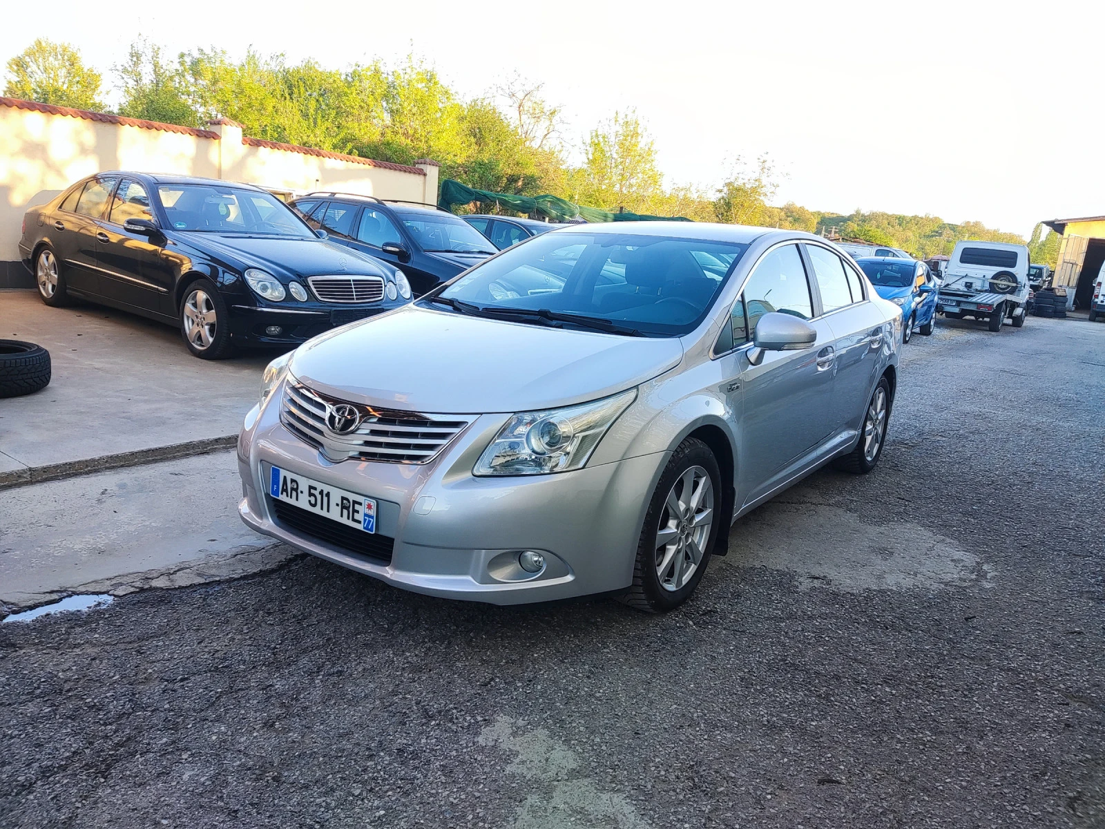 Toyota Avensis 2.2 d4d - изображение 2