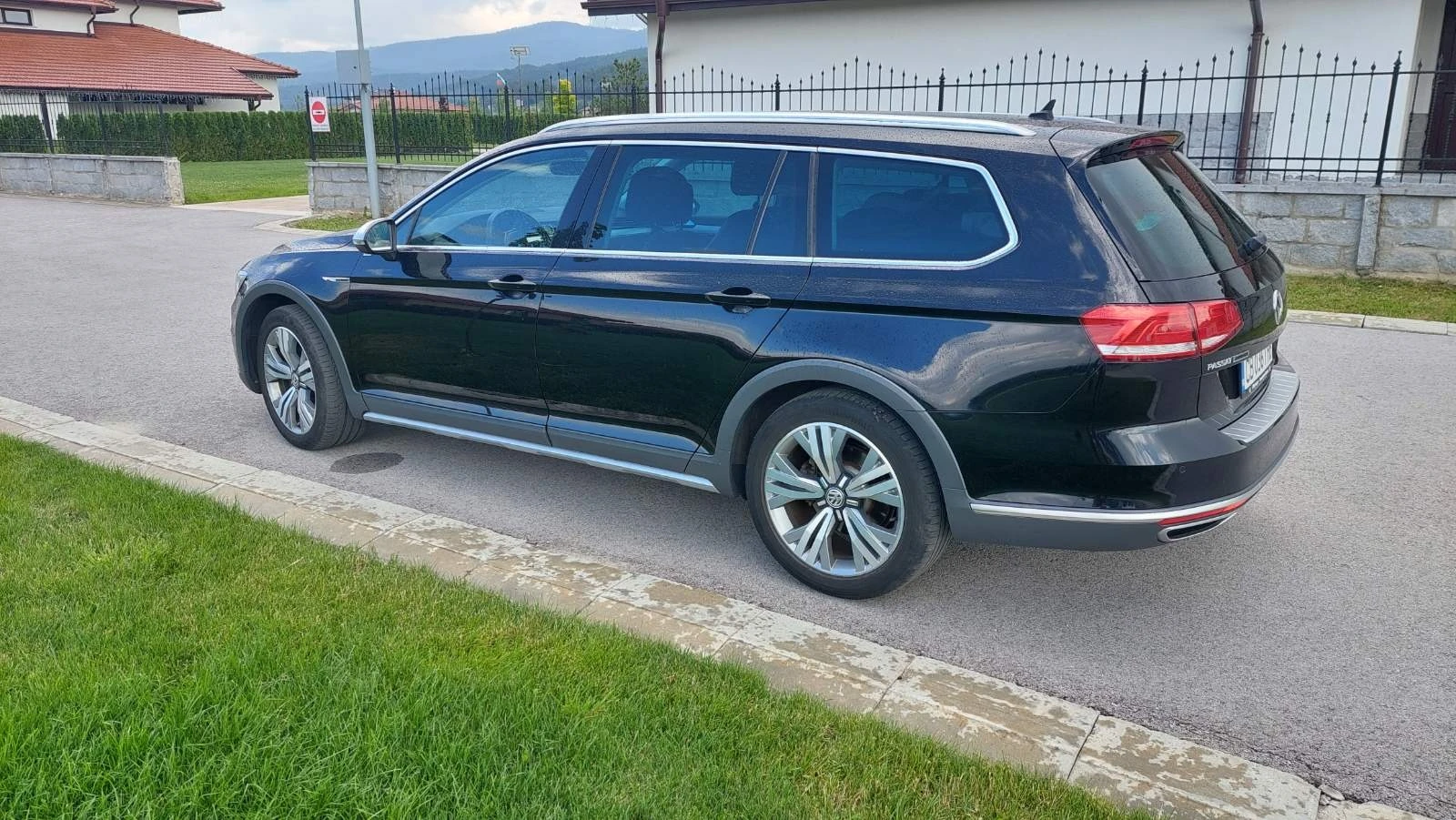 VW Alltrack 2.0TDI DIGITAL DSG 4x4 - изображение 4