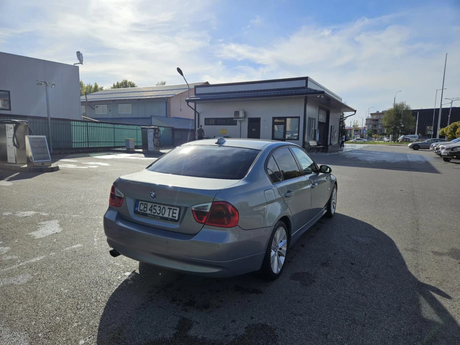 BMW 320 2.0d 177 - изображение 3