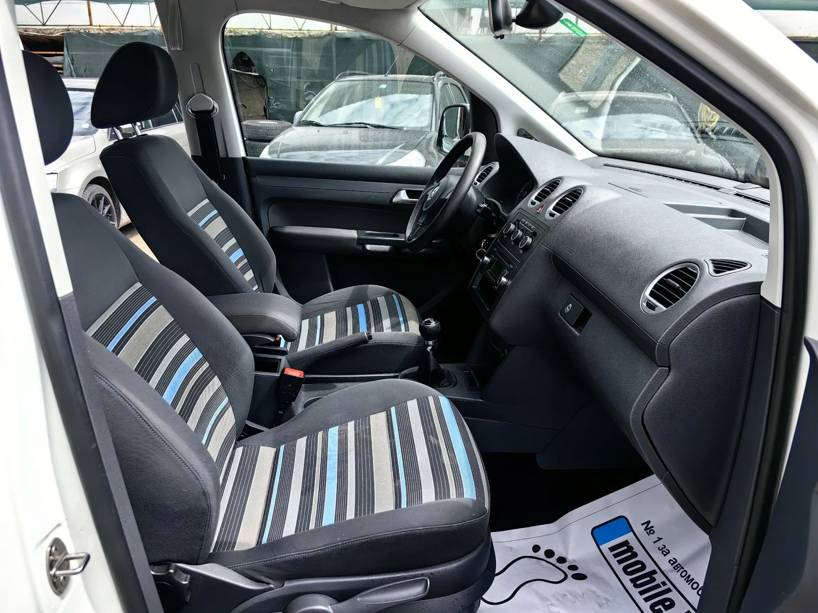 VW Caddy ПЪТНИЧЕСКИ! ШВЕЙЦАРИЯ! MAXI! 4Х4! ТОП СЪСТОЯНИЕ!  - изображение 8