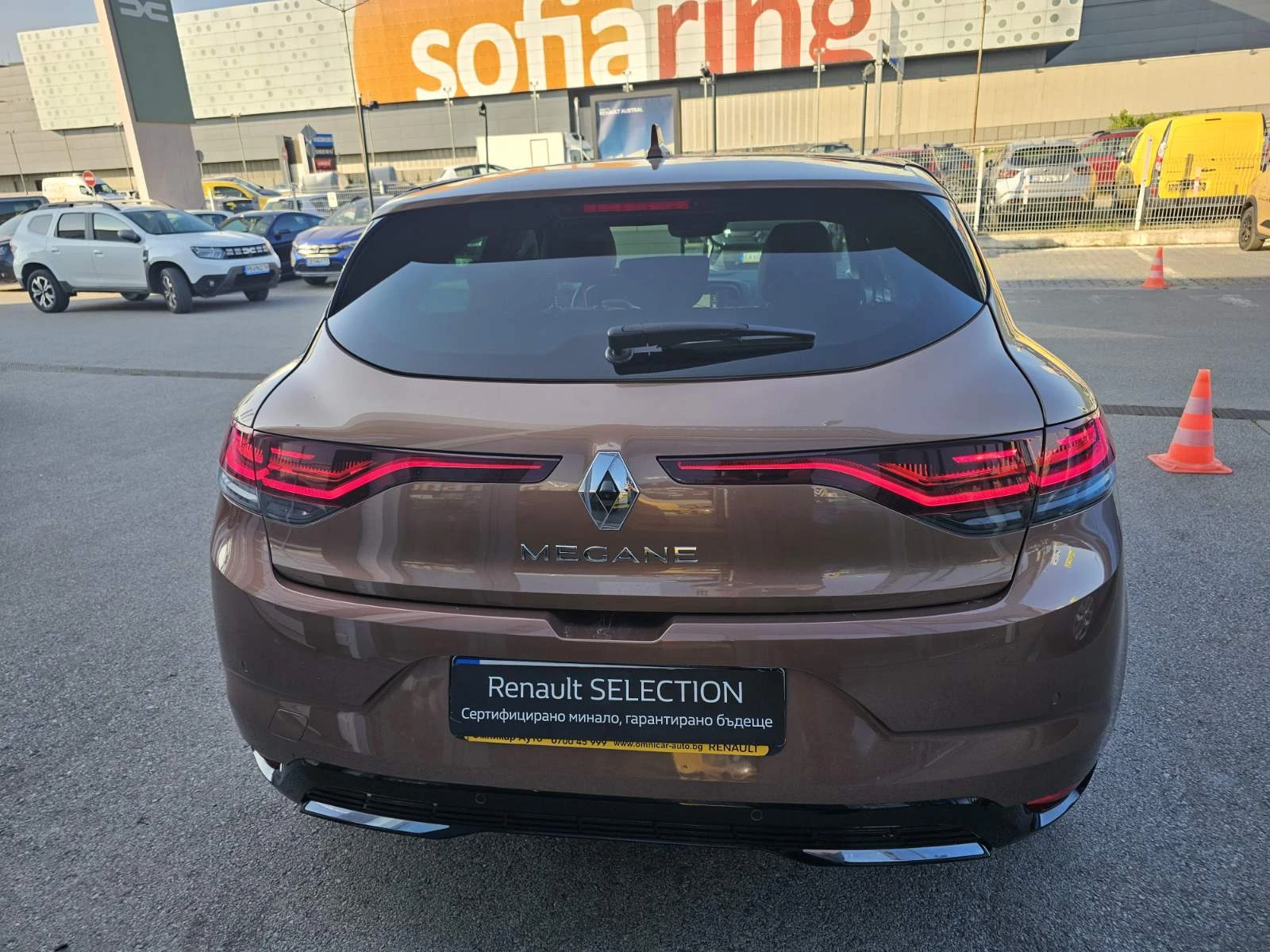 Renault Megane 1.3 TCe 140 EDC - изображение 6