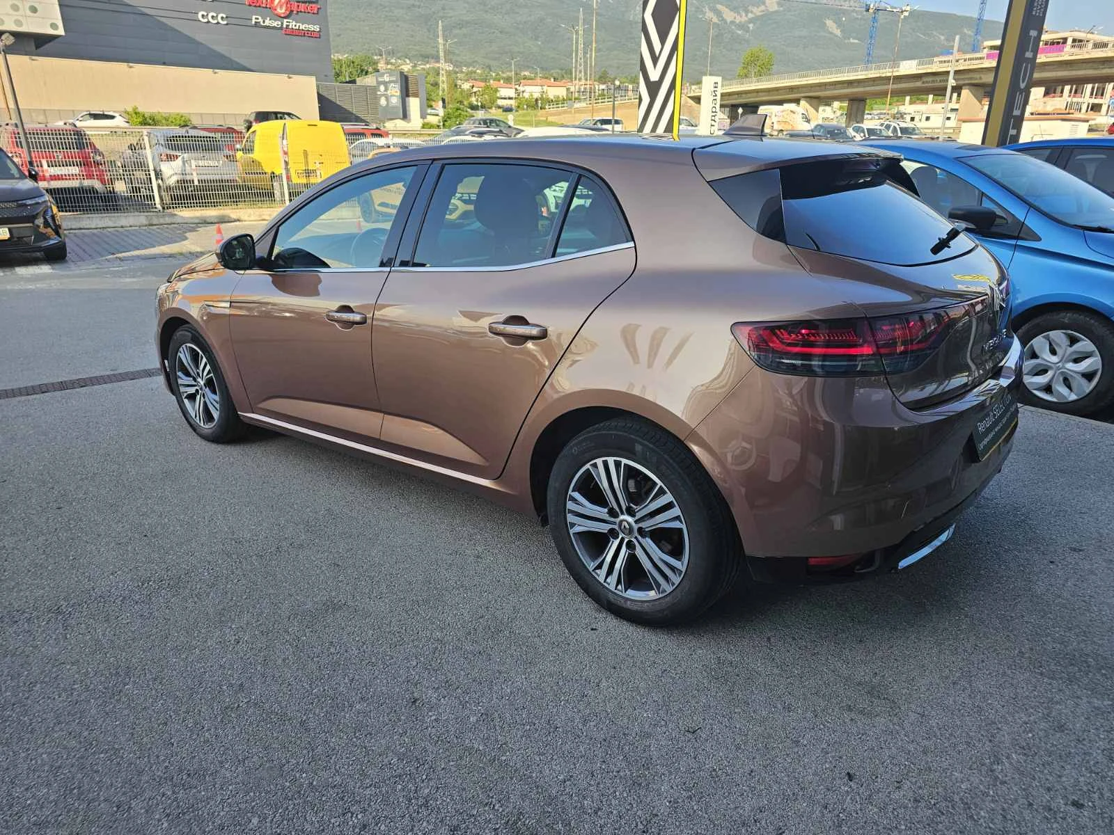Renault Megane 1.3 TCe 140 EDC - изображение 4
