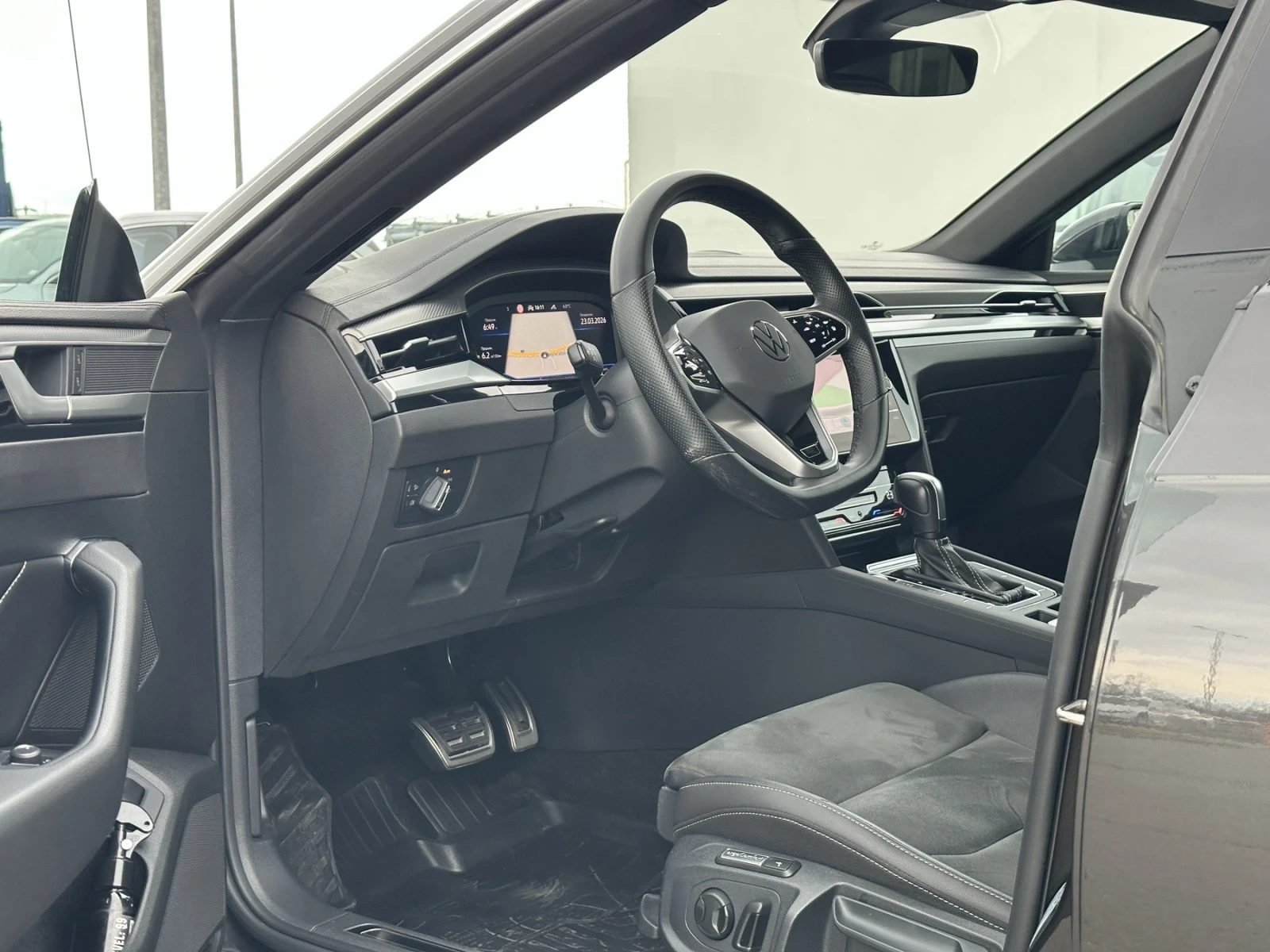 VW Arteon, снимка 10 - Автомобили и джипове - 53952193