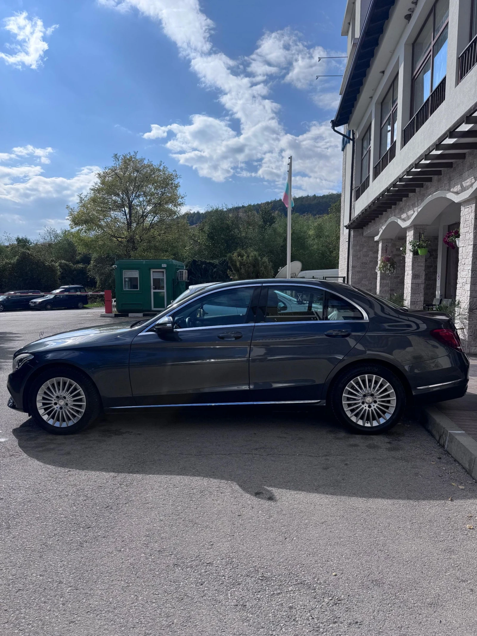 Mercedes-Benz 180, снимка 9 - Автомобили и джипове - 54045279