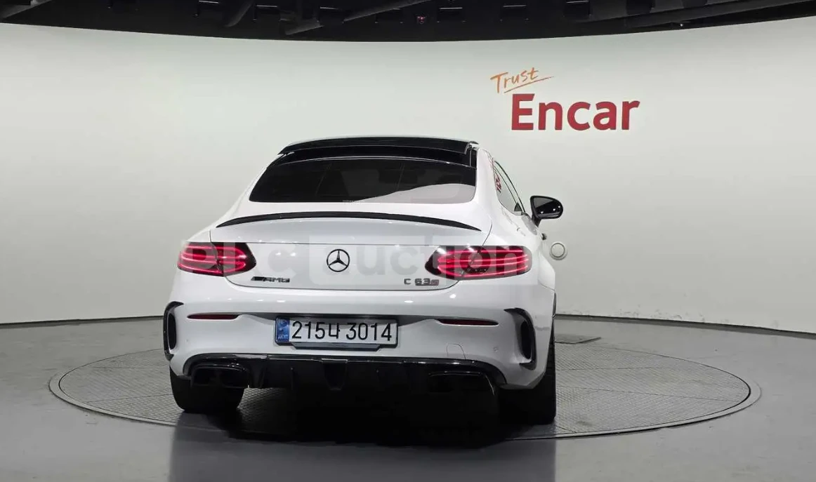 Mercedes-Benz C 63 AMG C 63S AMG* HUD* BUCKET SEATS* BURMESTER, снимка 2 - Автомобили и джипове - 54115471