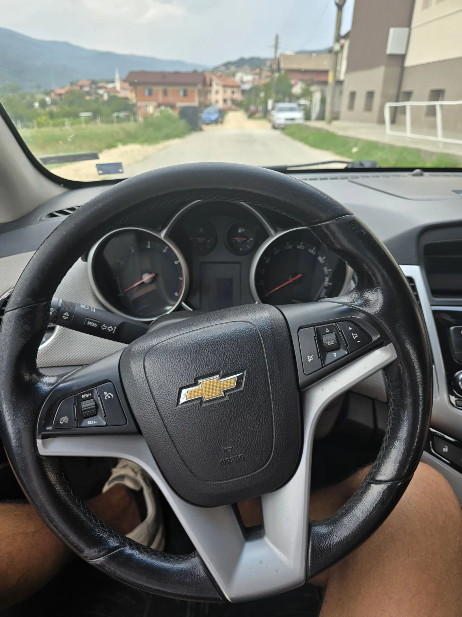 Chevrolet Cruze, снимка 5 - Автомобили и джипове - 54401417