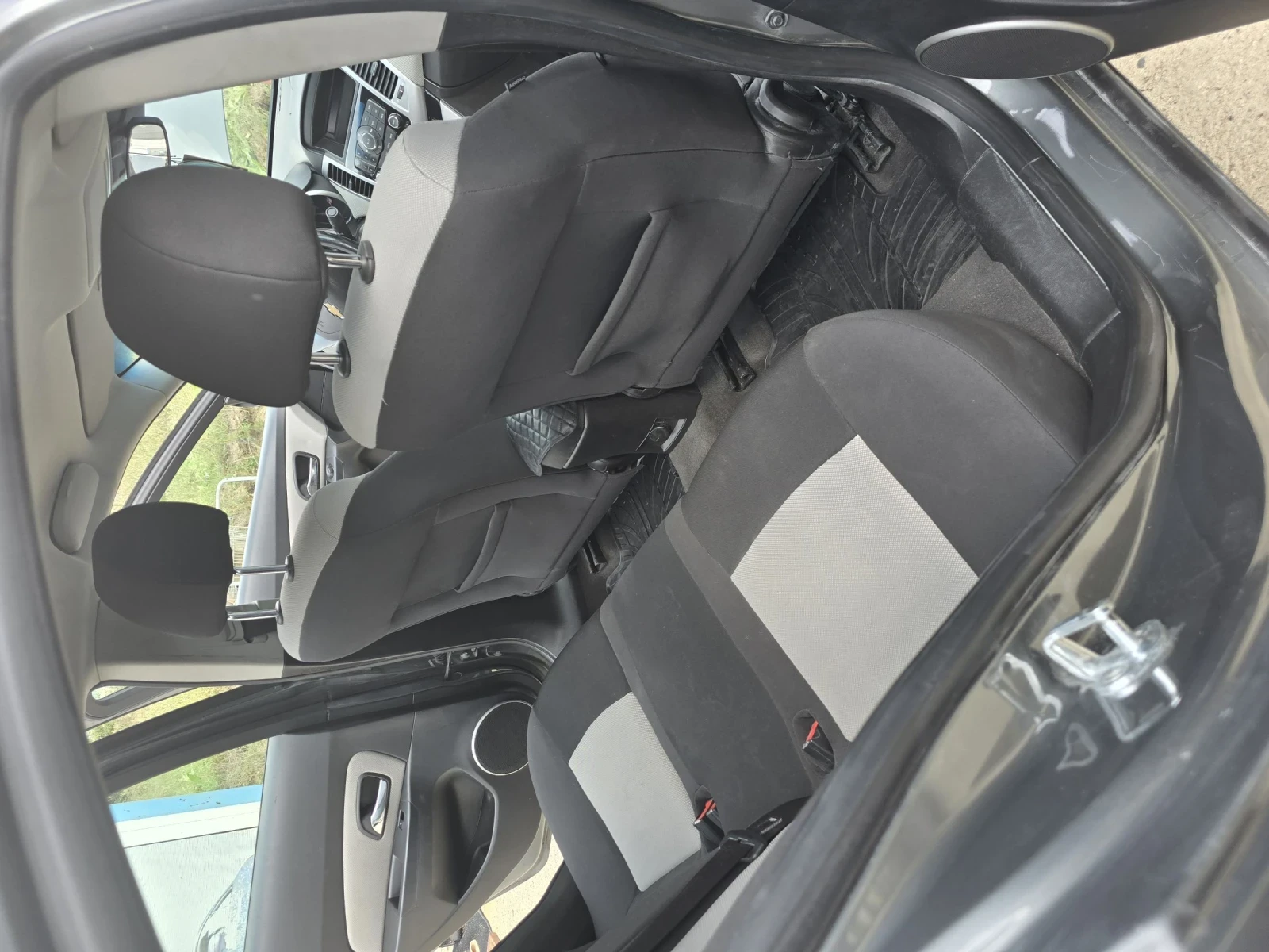Chevrolet Cruze, снимка 8 - Автомобили и джипове - 54401417