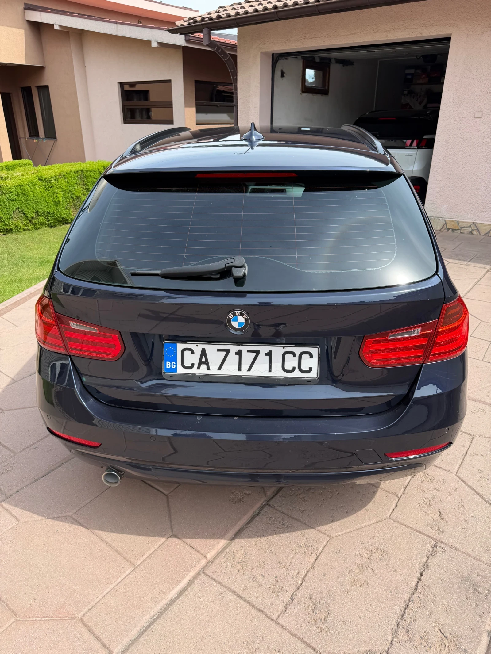 BMW 320, снимка 10 - Автомобили и джипове - 54608351