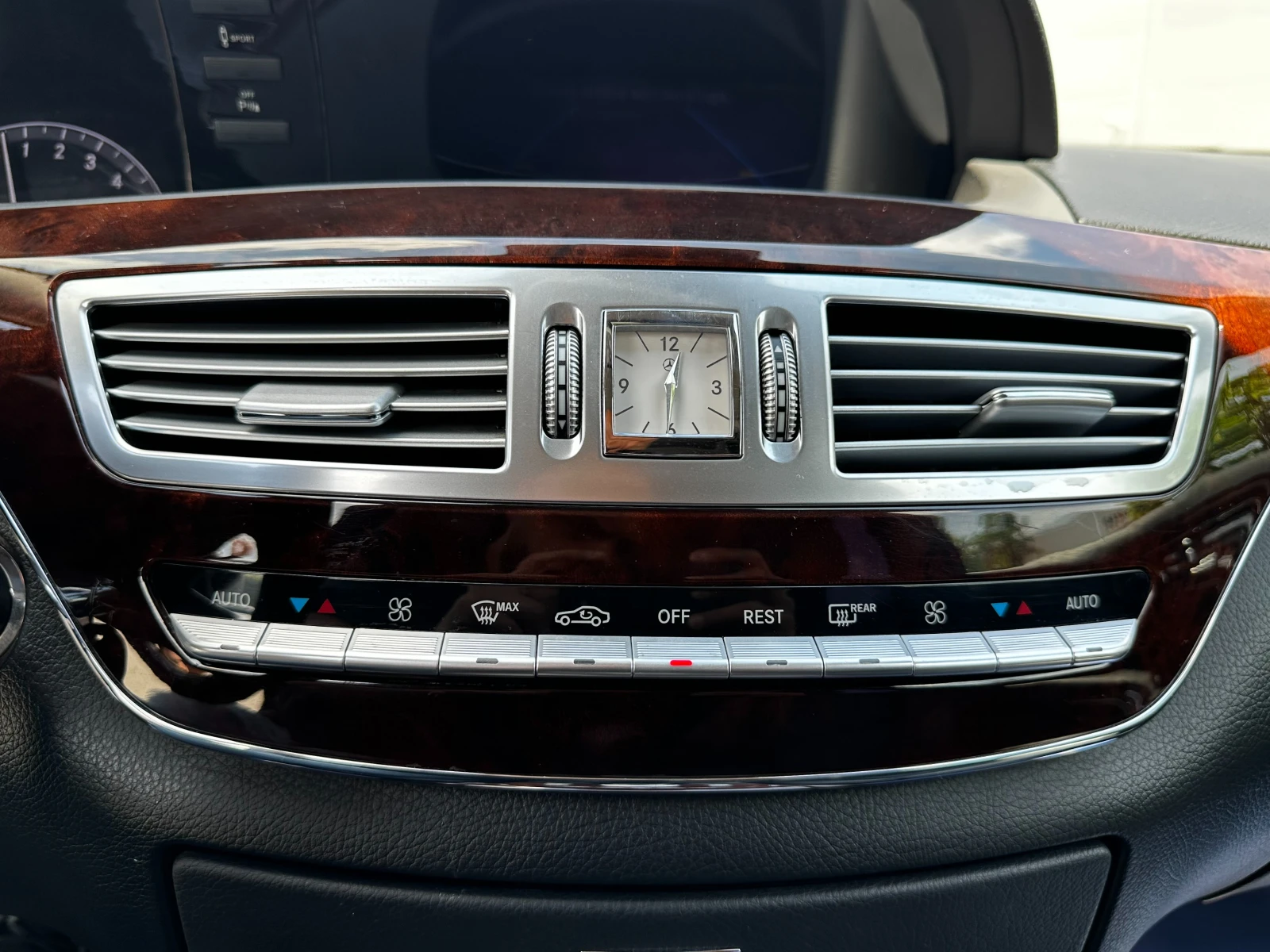 Mercedes-Benz S 500 5.5i 388 �.�./�������� �� �������� | Mobile.bg � ����������� 17