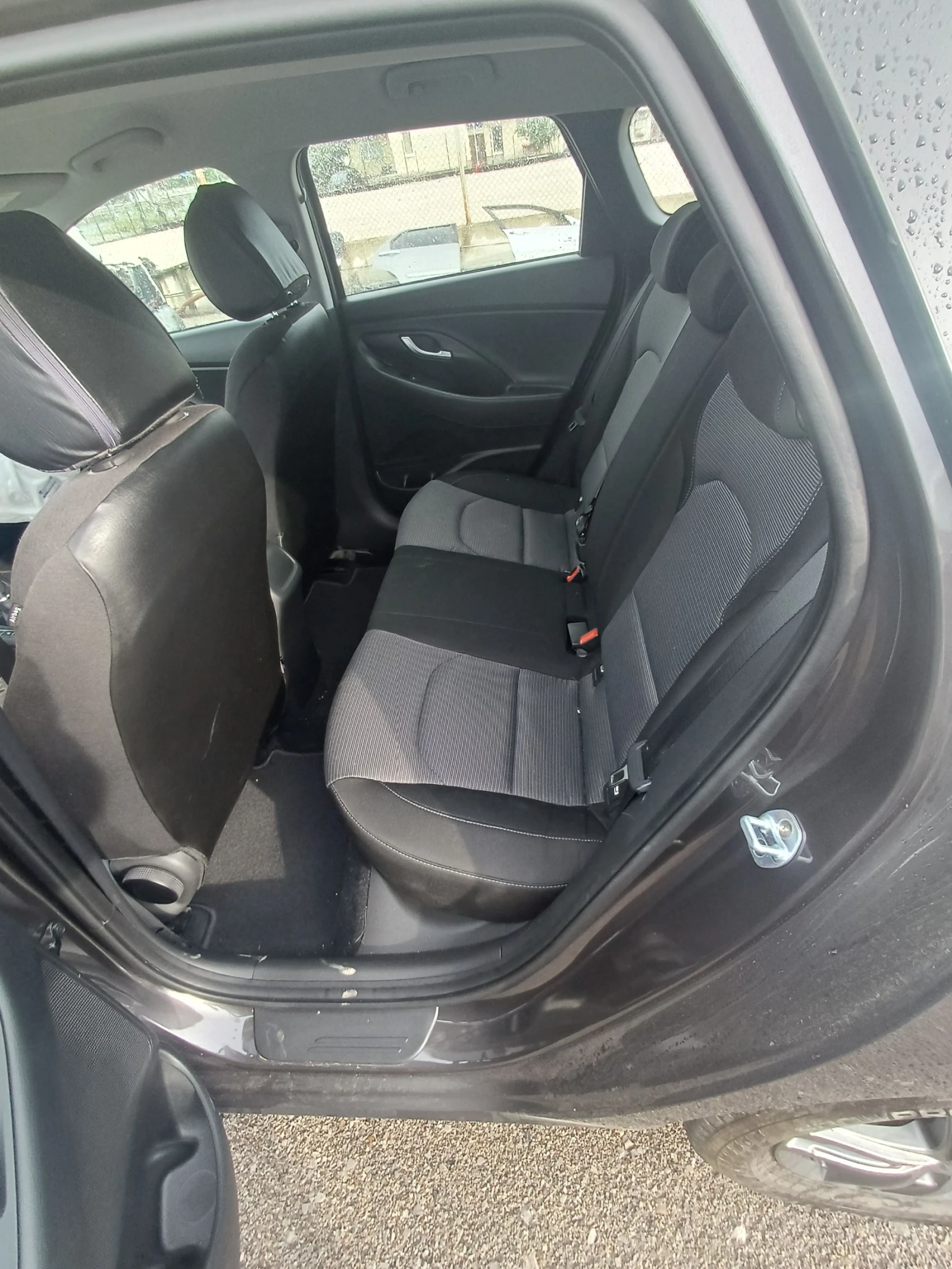 Hyundai I30 1.0gdi turbo 120кс, снимка 10 - Автомобили и джипове - 54773199