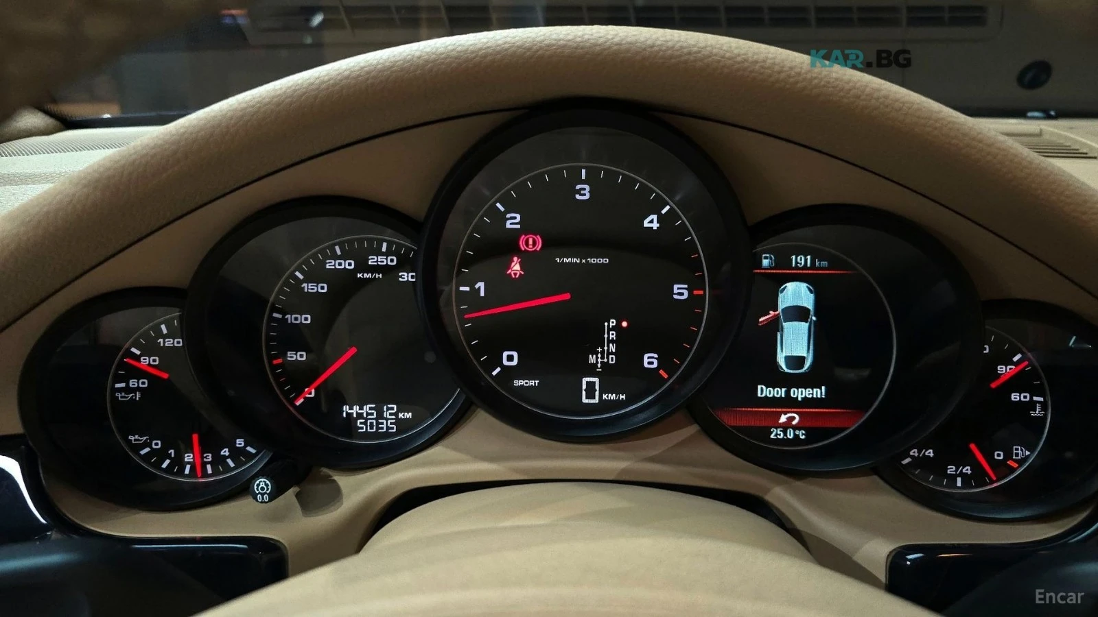 Porsche Panamera 3.0 DIESEL* PANO* ОБДУХВ* ПОДГРЕВ* НАВИ* КАМЕРА, снимка 8 - Автомобили и джипове - 54824730