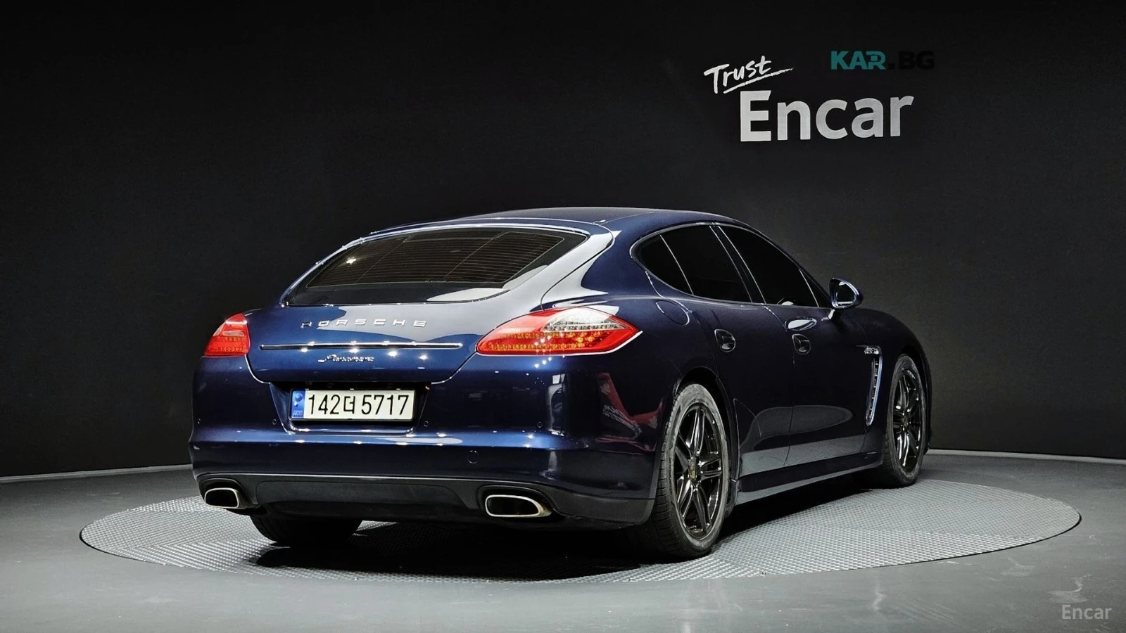 Porsche Panamera 3.0 DIESEL* PANO* ОБДУХВ* ПОДГРЕВ* НАВИ* КАМЕРА, снимка 2 - Автомобили и джипове - 54824730