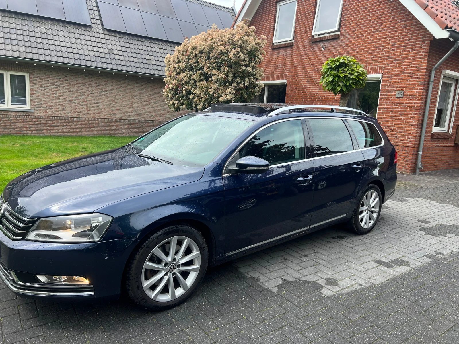 VW Passat Highline* Автомат* Дистроник* Кожа* Алкантара* Пан, снимка 8 - Автомобили и джипове - 54827002