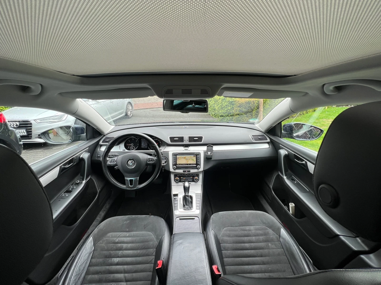 VW Passat Highline* Автомат* Дистроник* Кожа* Алкантара* Пан, снимка 15 - Автомобили и джипове - 54827002
