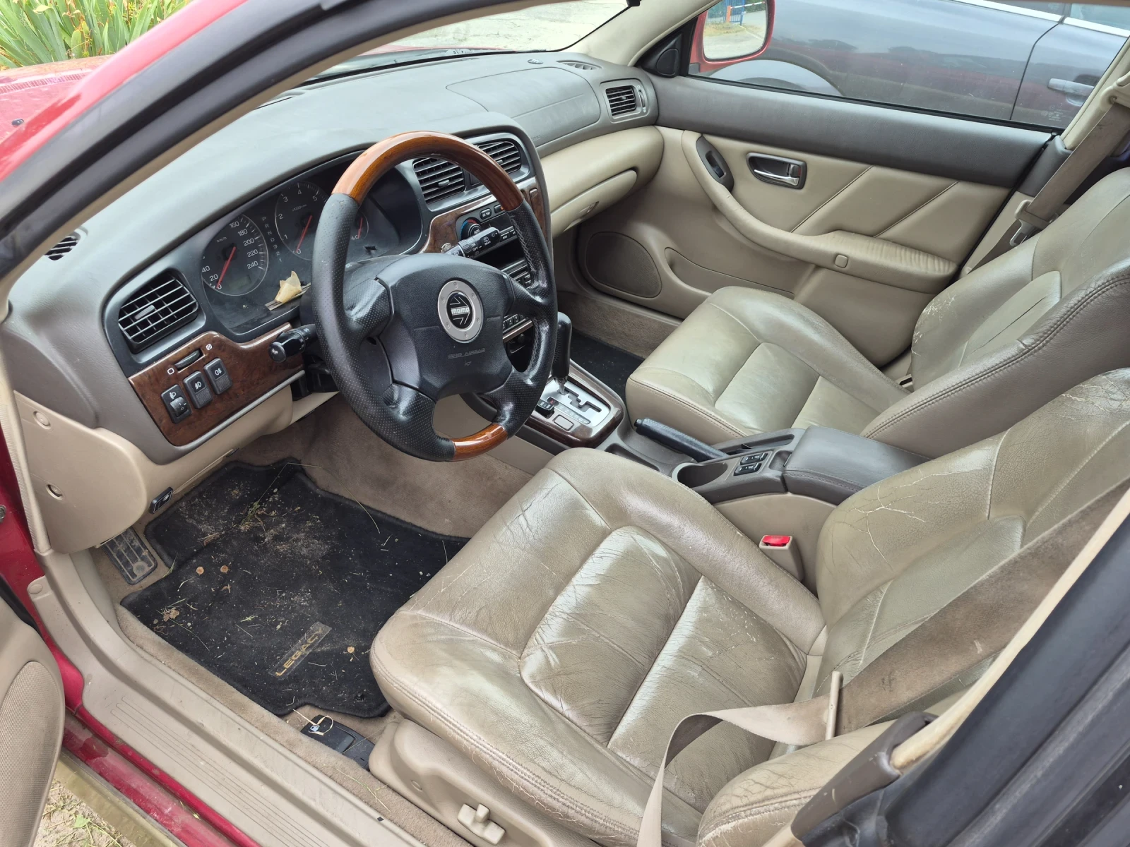Subaru Outback Бензин-газ, снимка 5 - Автомобили и джипове - 55023489