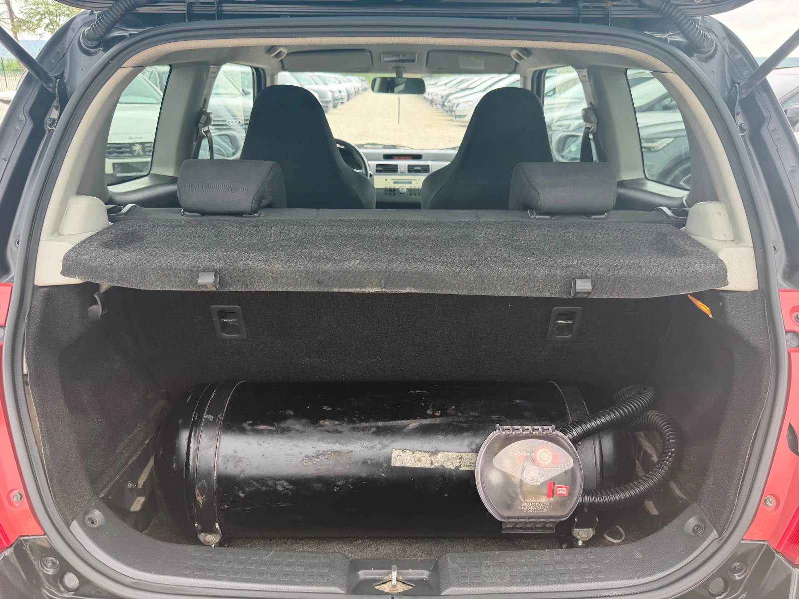Suzuki Swift 1.6B/GPL, снимка 11 - Автомобили и джипове - 55068154