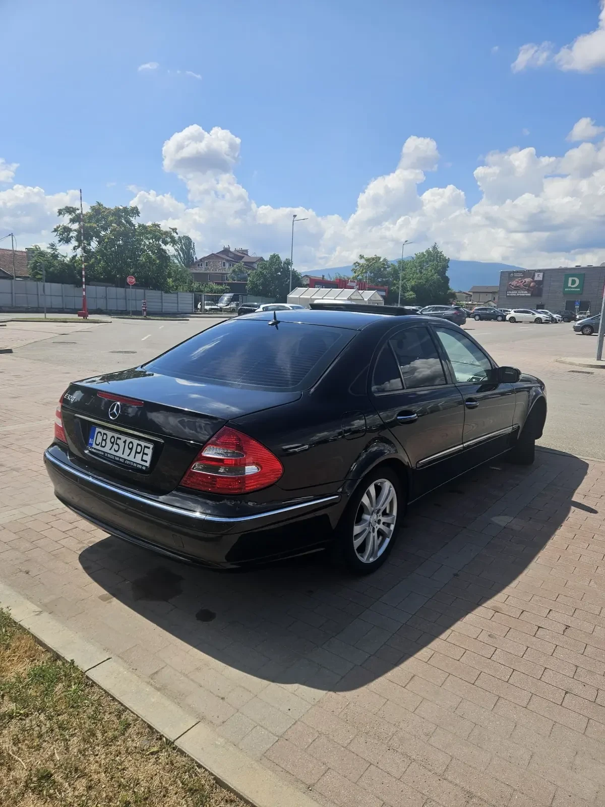 Mercedes-Benz E 320, снимка 7 - Автомобили и джипове - 55218278