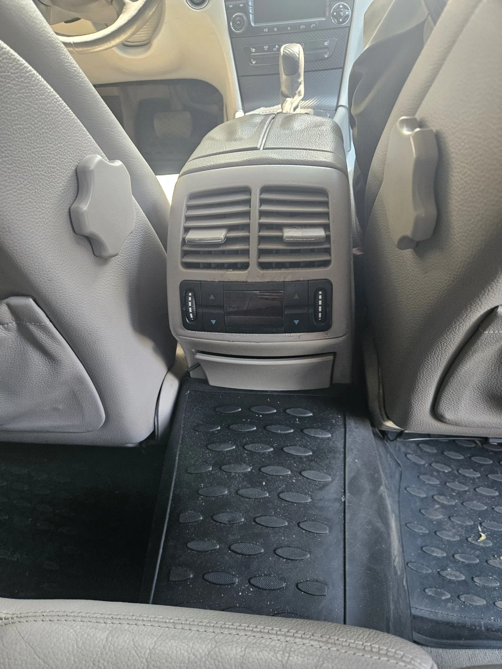 Mercedes-Benz E 320, снимка 14 - Автомобили и джипове - 55218278