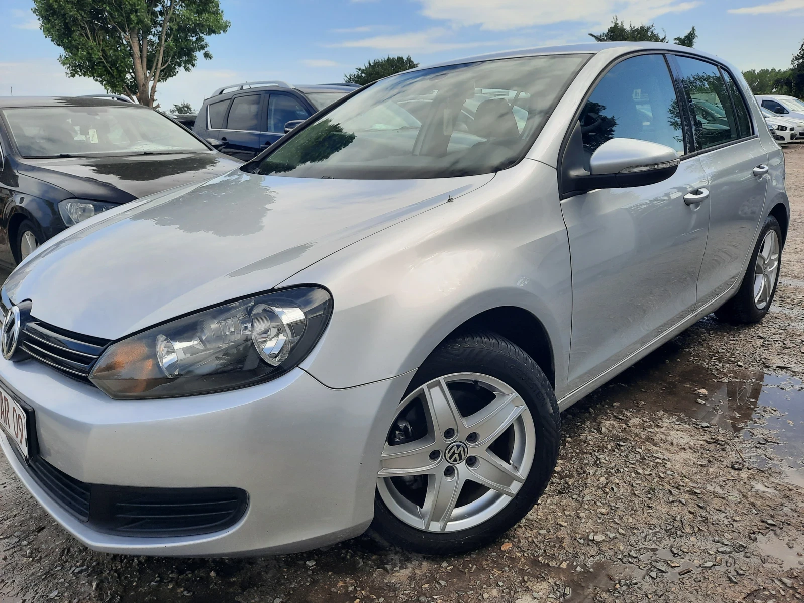 VW Golf 2010та КАТО НОВ, снимка 3 - Автомобили и джипове - 55433899