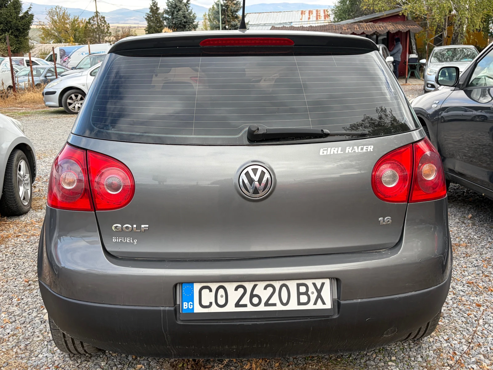 VW Golf 1.6i Газ.инжекцйон, снимка 5 - Автомобили и джипове - 56720850
