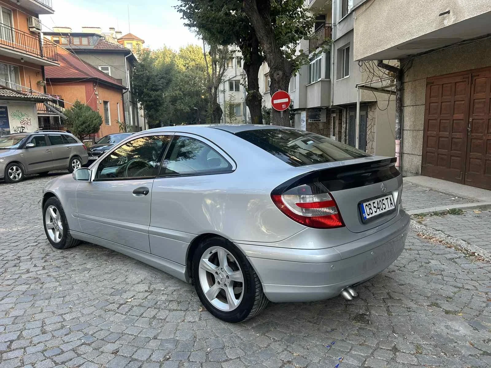 Mercedes-Benz C 200, снимка 4 - Автомобили и джипове - 56749474