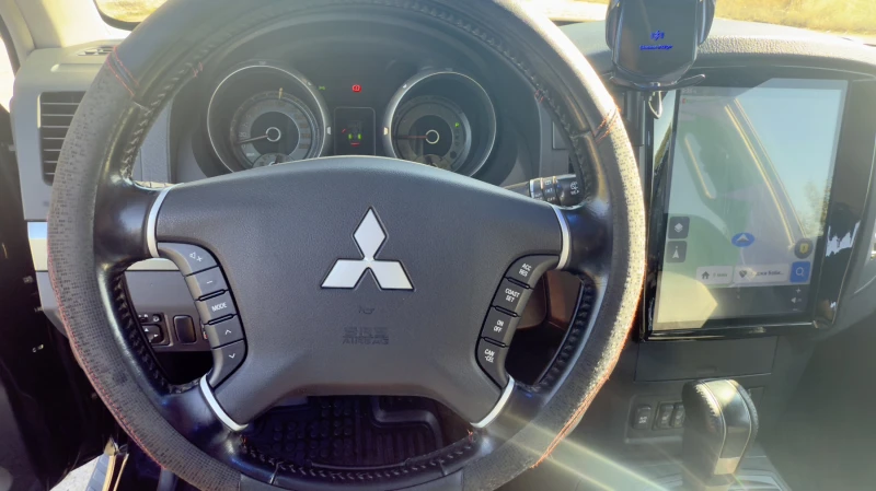 Mitsubishi Pajero, снимка 7 - Автомобили и джипове - 52519899