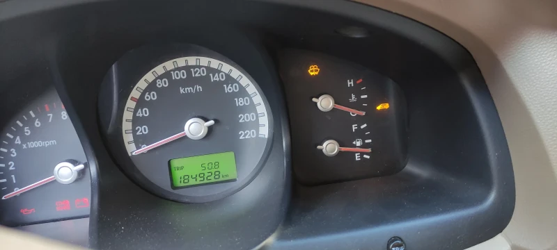 Kia Sportage, снимка 11 - Автомобили и джипове - 52700011