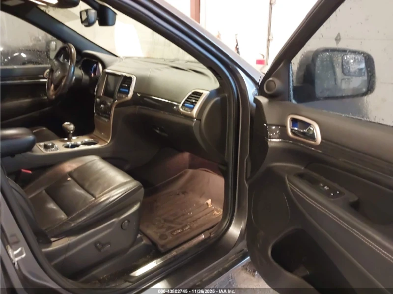 Jeep Grand cherokee OVERLAND* 5.7L* AWD* PANOROOF* CAMERA* , снимка 9 - Автомобили и джипове - 53107644