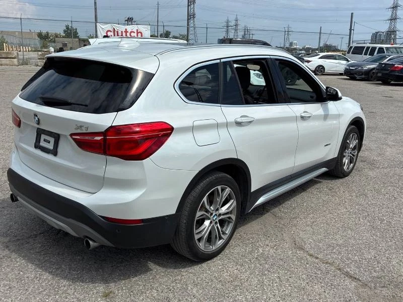 BMW X1 * xDrive28I * 2 КЛЮЧА * PANO * CARFAX, снимка 4 - Автомобили и джипове - 55601816