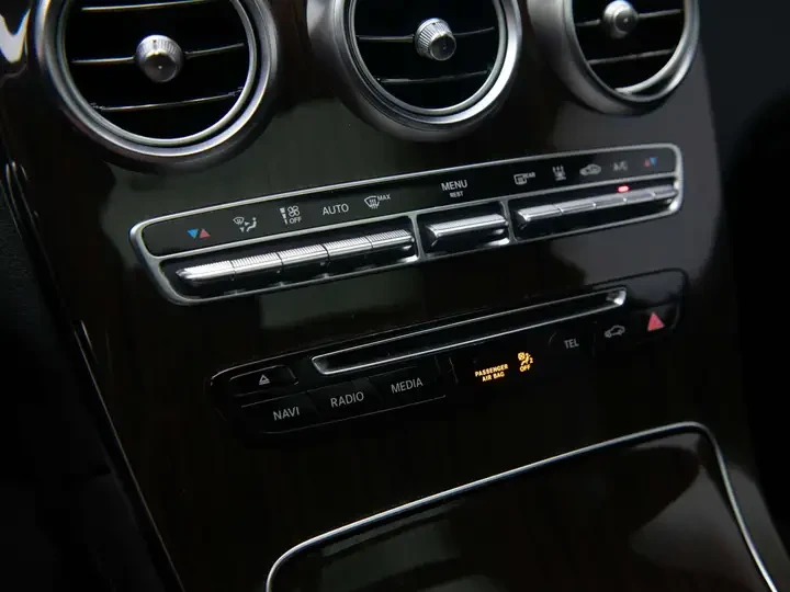 Mercedes-Benz GLC 350 350e 4MATIC Plug in Hybrid* ЛИЗИНГ, снимка 10 - Автомобили и джипове - 55704588