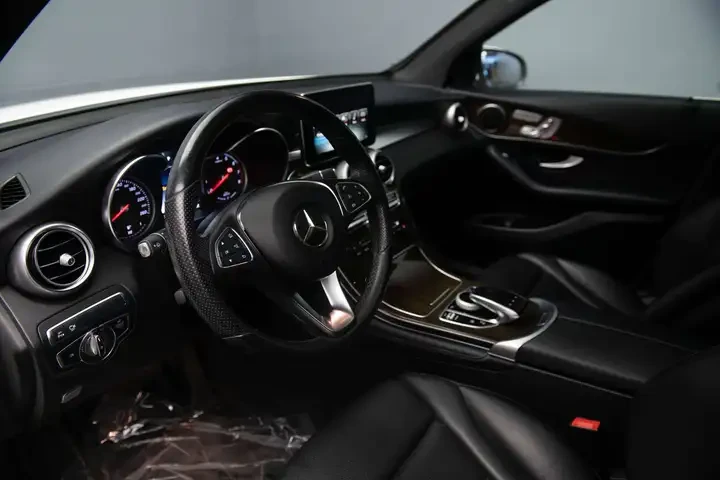 Mercedes-Benz GLC 350 350e 4MATIC Plug in Hybrid* ЛИЗИНГ, снимка 7 - Автомобили и джипове - 55704588