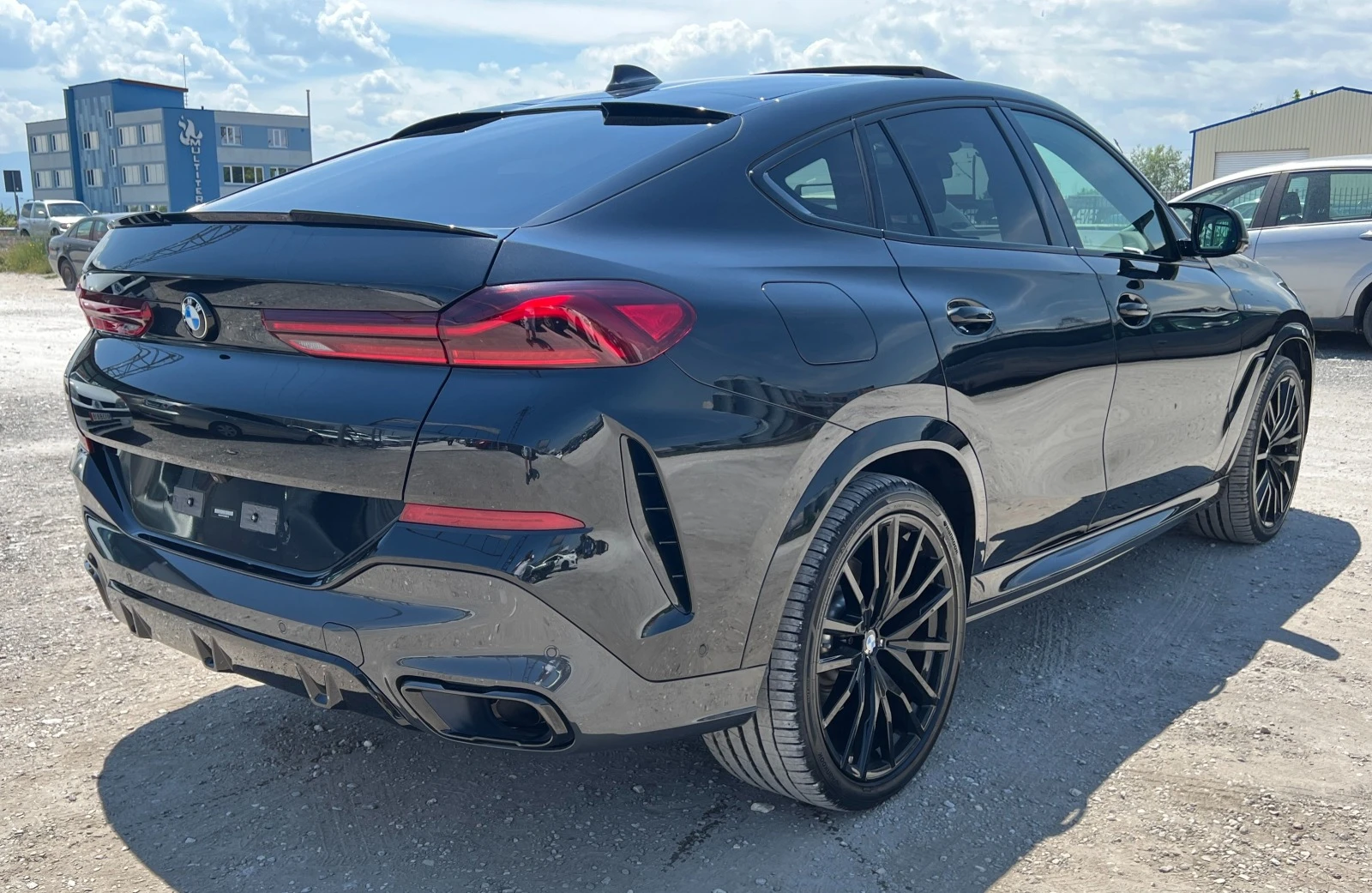 BMW X6 3.0 D XDRIVE-286 к.с./R22/LASER/ОБДУХВАНЕ/ПАНОРАМА - изображение 5